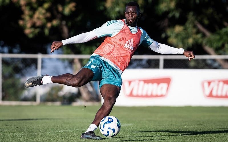 Atacante Bolasie já jogou 22 vezes com a camisa do Cruzeiro e espera nova oportunidade na Vitória Cup (Foto: Gustavo Aleixo/Cruzeiro)