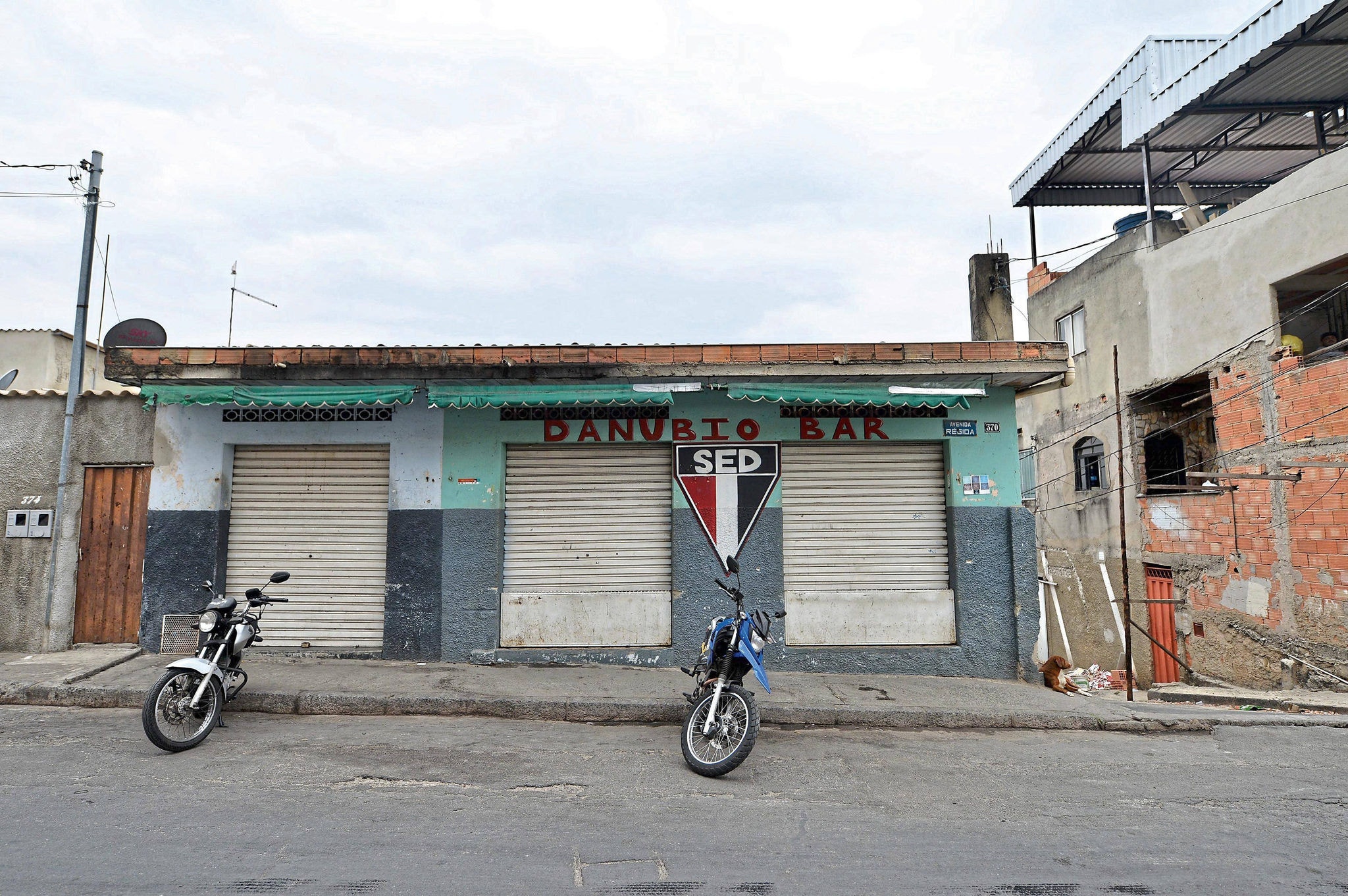 Moradores dizem que apesar das festas constantes o bar é um local tranquilo e que o agente socioeducativo não tinha costume de frequentar o local