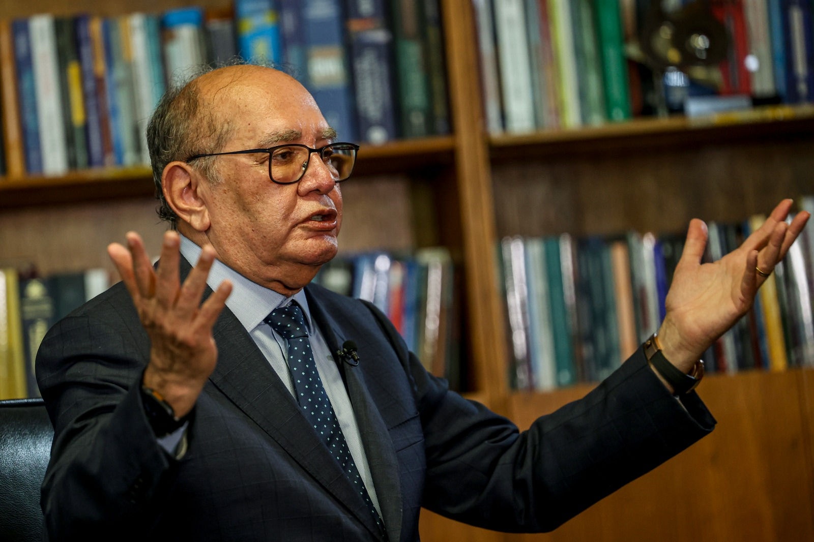 Gilmar Mendes defendeu a construção de solução para crise que envolve o governo Lula e o Congresso Nacional