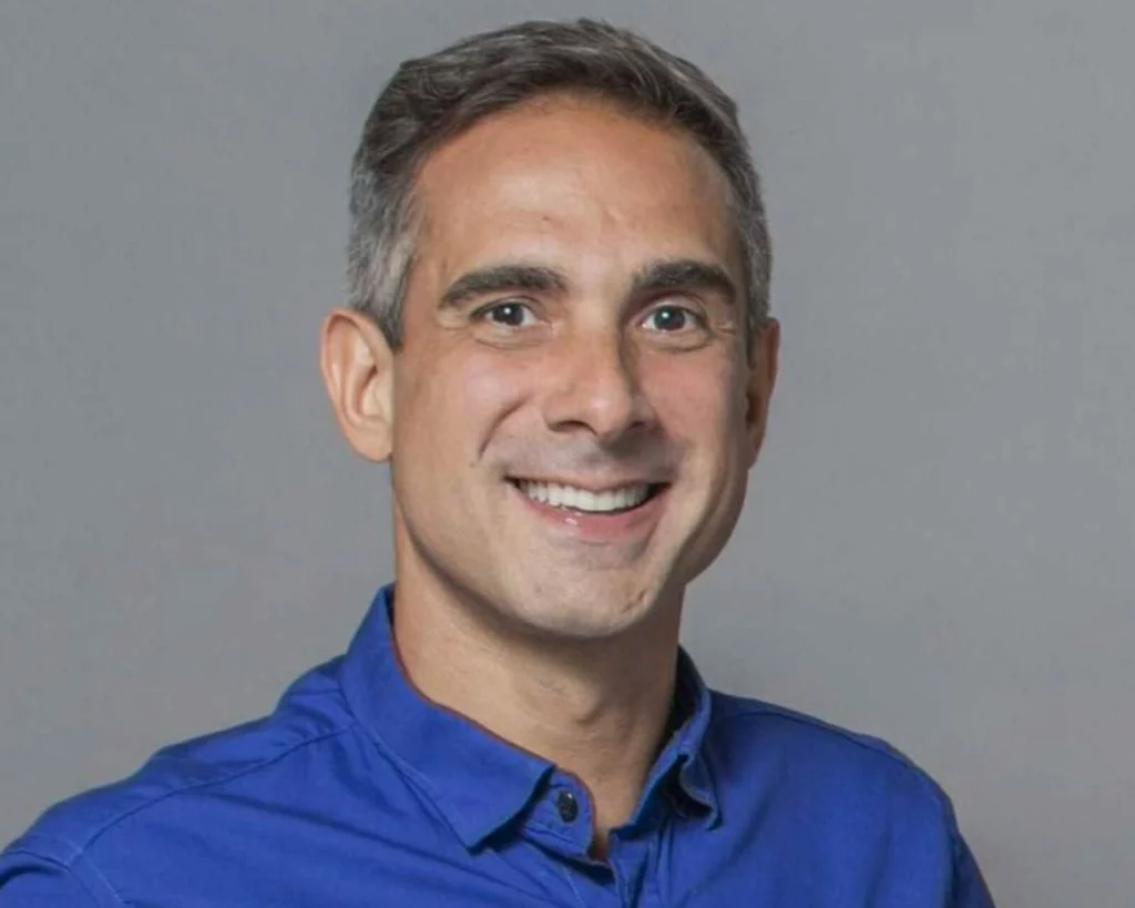 Globo envia Gustavo Villani aos Estados Unidos