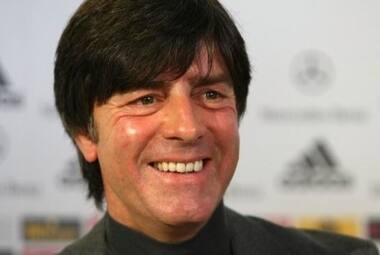 "We hope to not reach the penalty shootout and decide before that", says Joaquim Löw