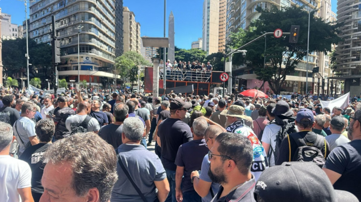 Em maio deste ano, servidores da segurança pública manifestaram pedindo recomposição