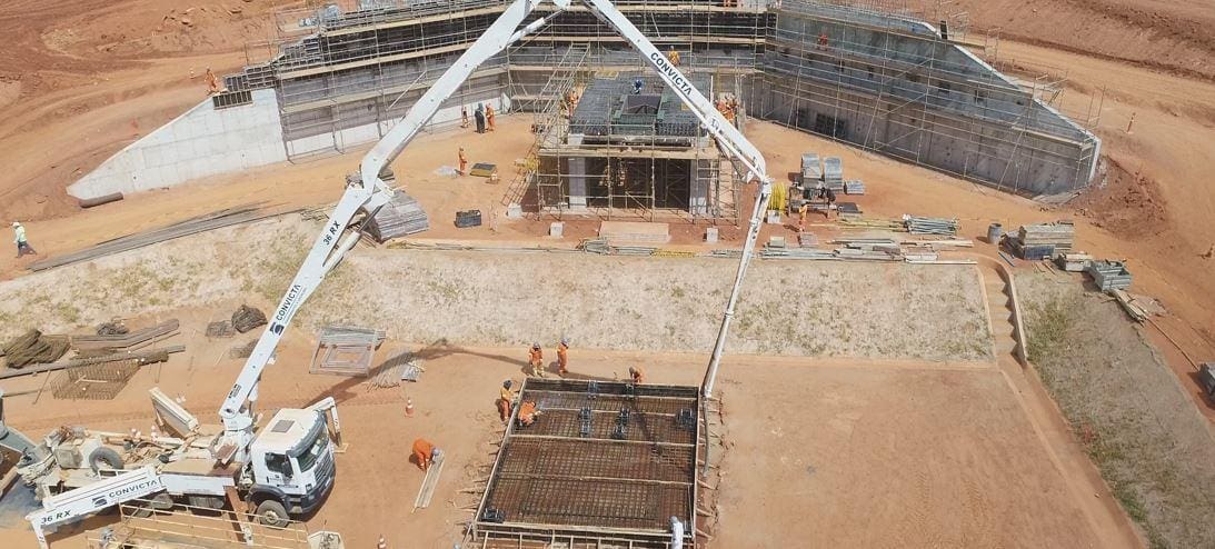 Canteiro de obra da fábrica da Sigma Lithium em Araçuaí, Minas Gerais.