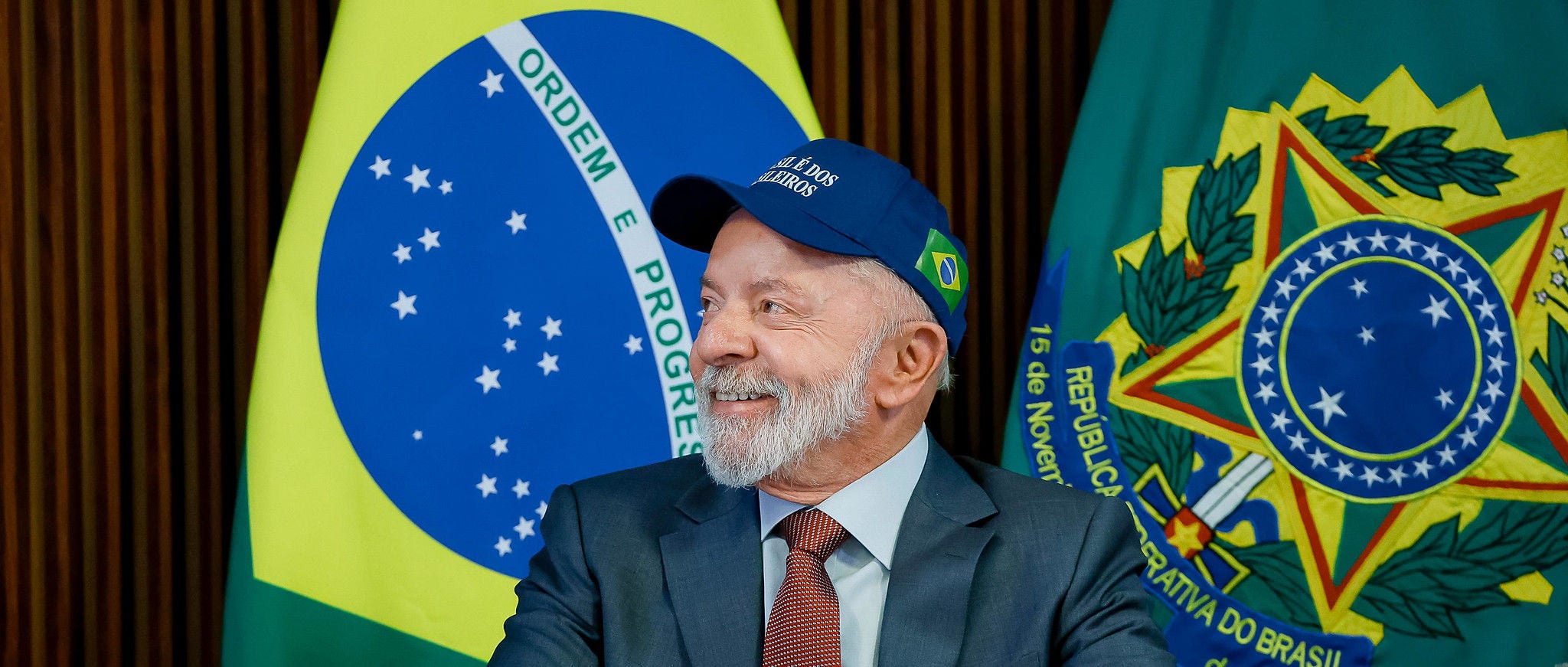 Lula comendou reunião ministerial e deu recados a Trump, Eduardo Bolsonaro e big techs