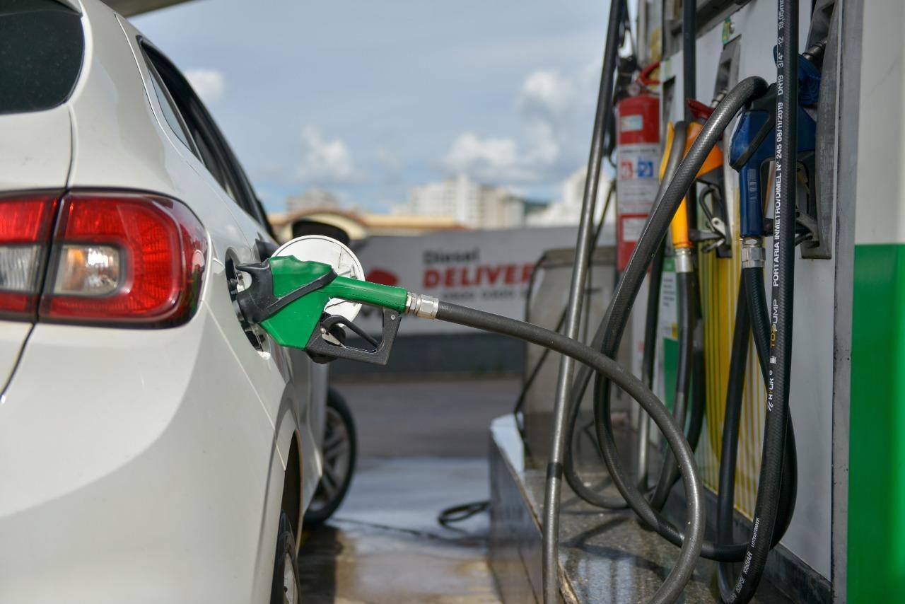 O preço da gasolina subiu 3.63% nos postos de combustíveis de BH e região