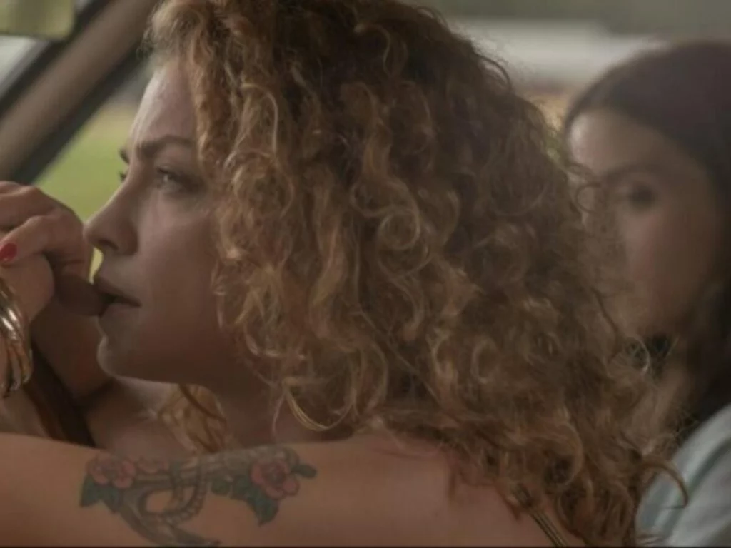 Filme mostra drama fragmentado sobre maternidade, memória e catástrofe ambiental
