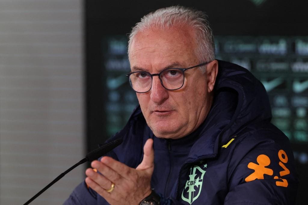 Técnico Dorival Júnior, da seleção brasileira