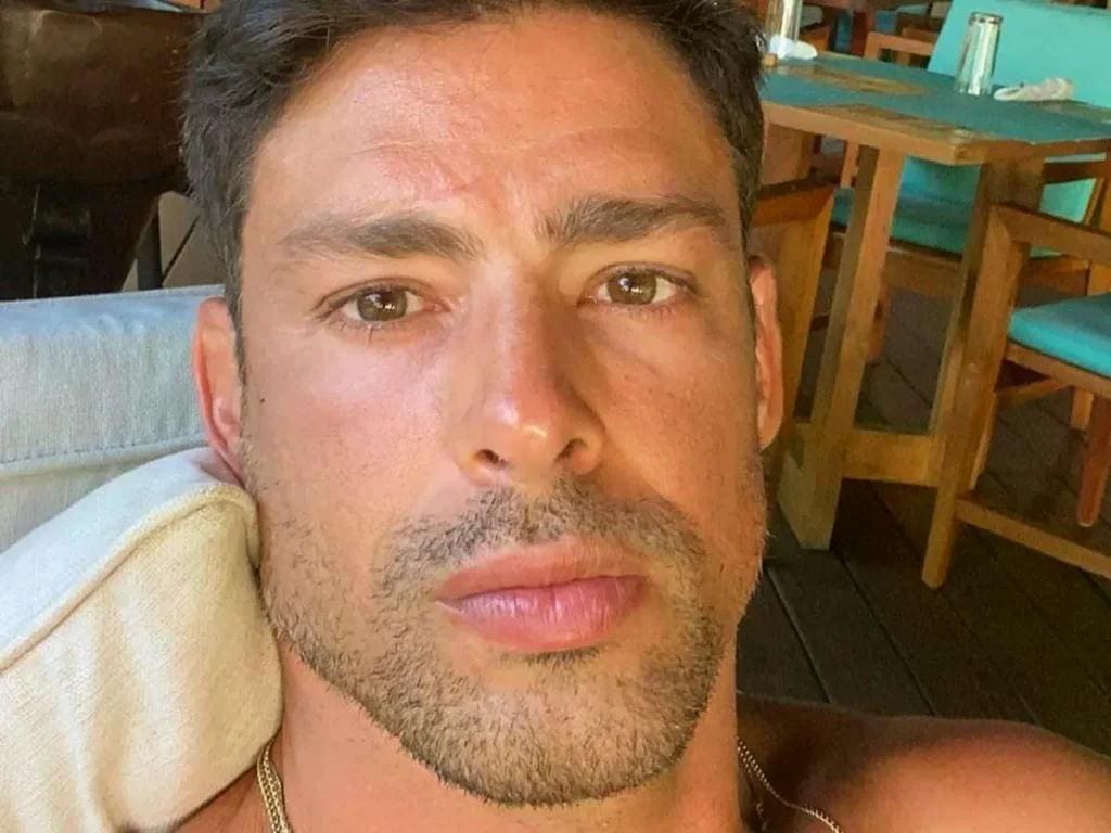 Cauã Reymond se manifesta sobre suposta “lista de requisitos” para namorada 