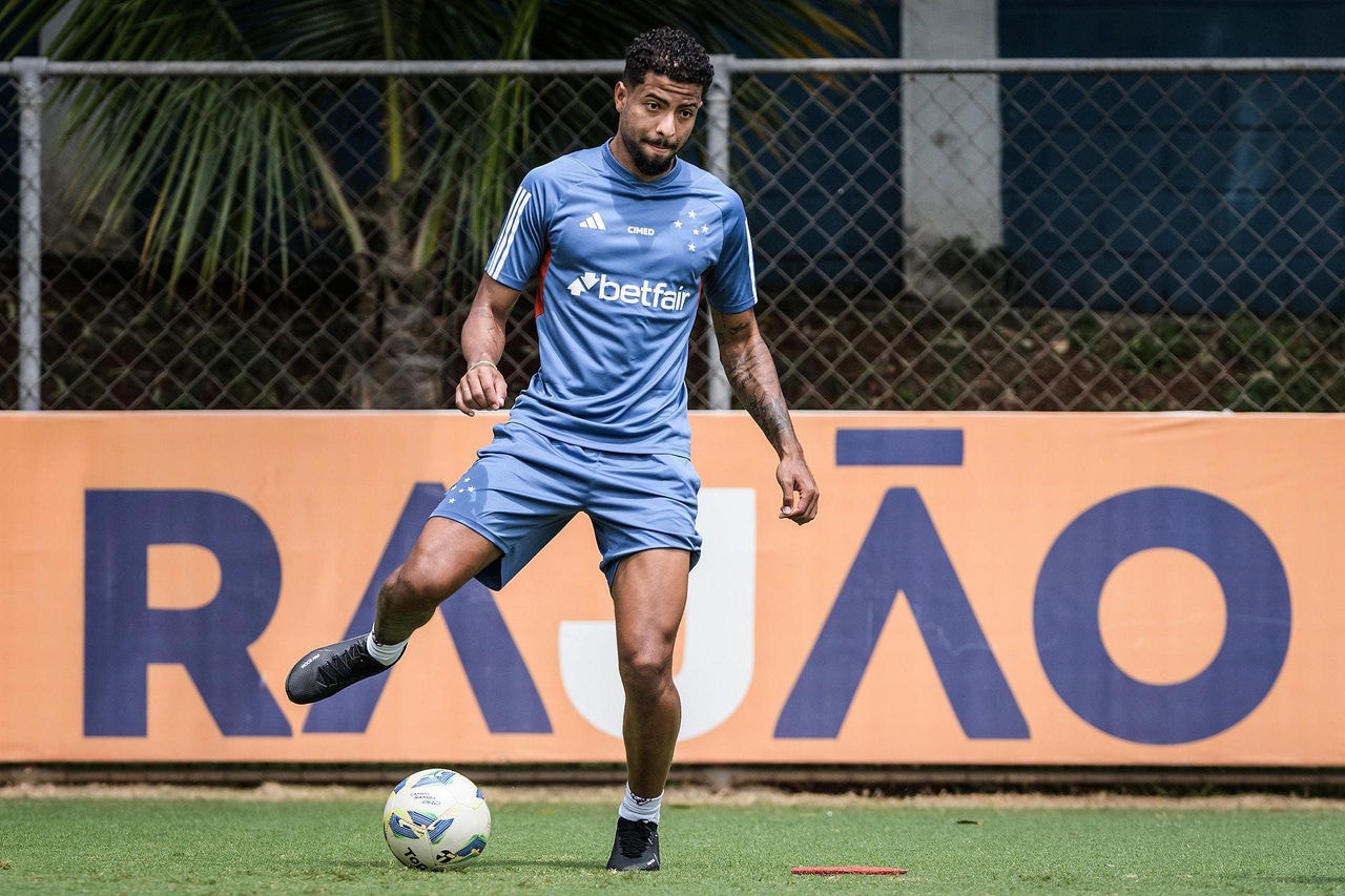 Cruzeiro precisa desembolsar R$ 8 milhões até 30 de junho para ficar com o jogador