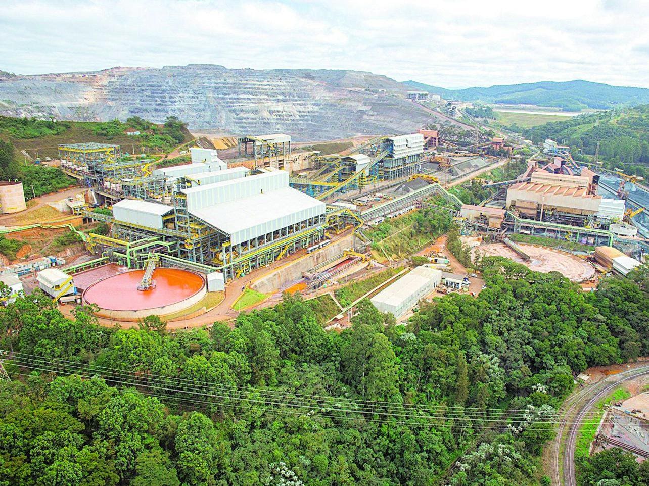 Minas da Conceição, Cauê e Periquito, em Itabira, da Vale