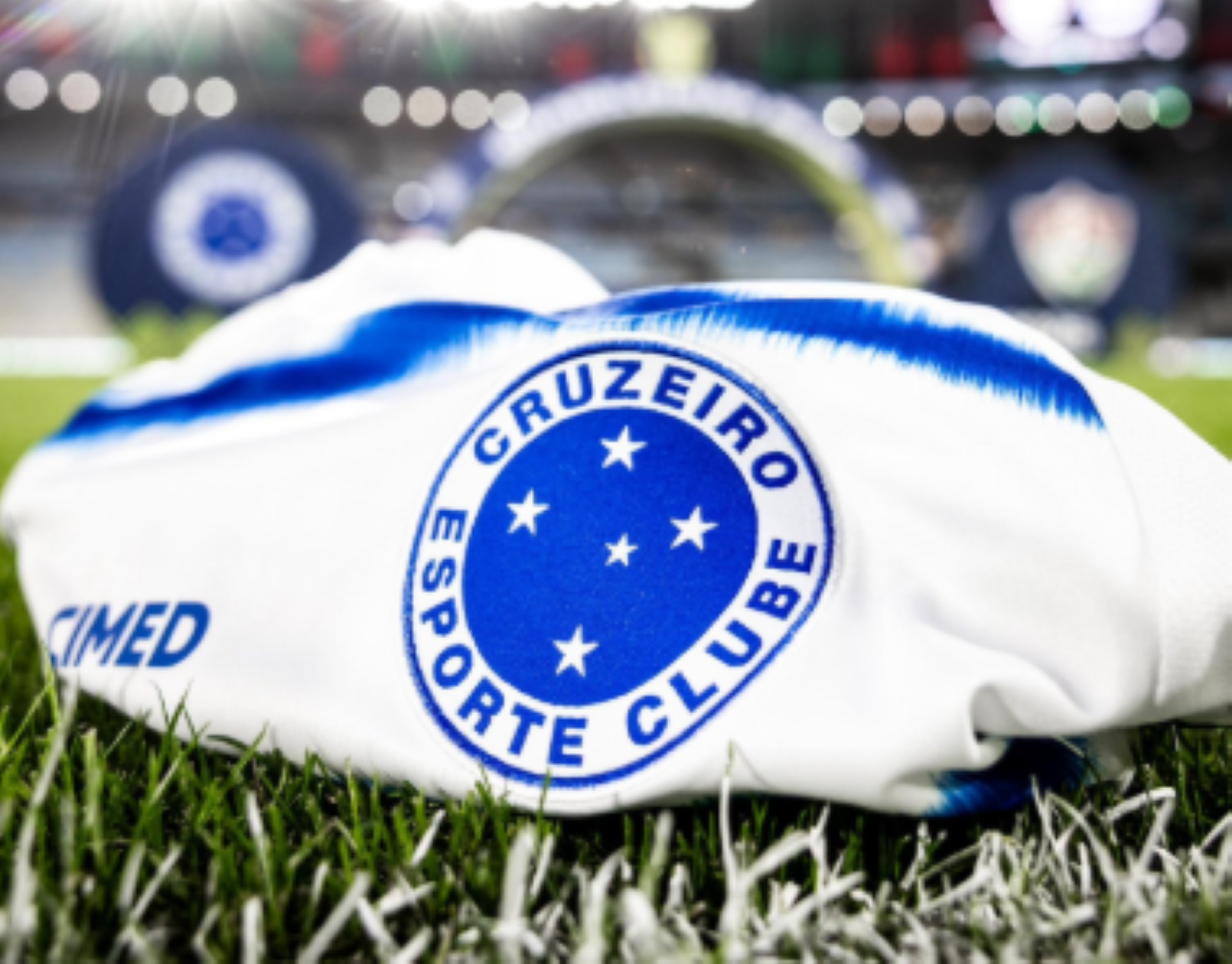 Cruzeiro afirma que não recebeu qualquer citação referente ao processo e que uso do material também serviu como homenagem a Milton Nascimento