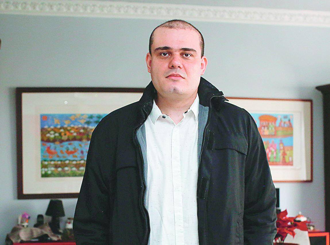Cuidados Ian Coimbra foi surpreendido com uma cobrança indevida de um seguro de viagem
