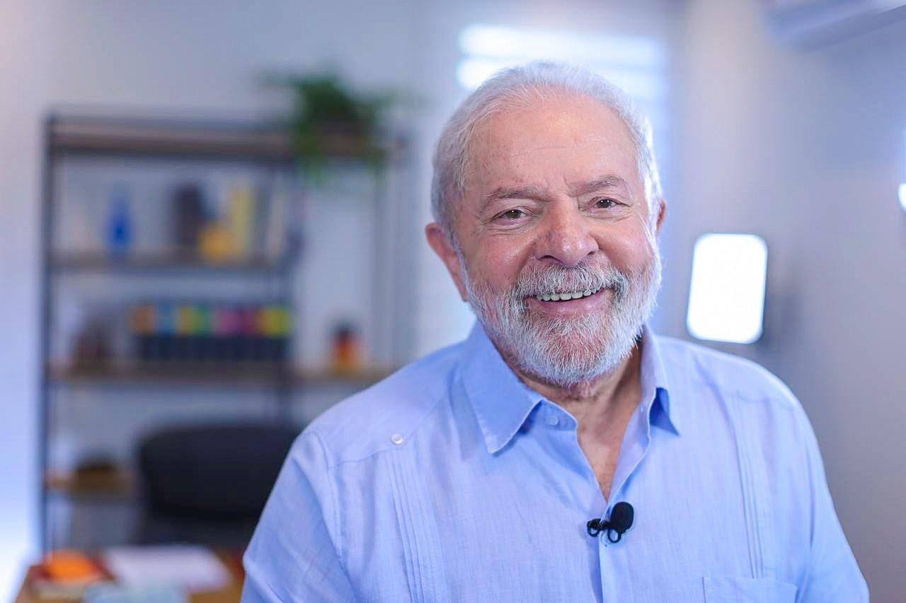 Ex-presidente Lula em entrevista ao Café com Política da rádio Super 91,7 FM