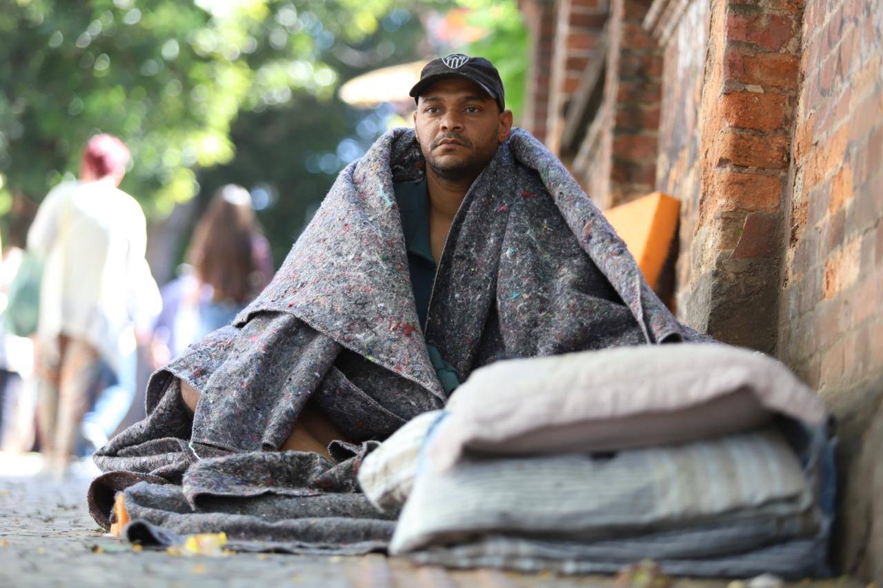 Frio em Belo Horizonte afeta pessoas em situação de rua