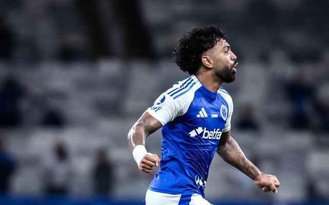 Atacante Gabigol já marcou 14 gols contra o Palmeiras (Foto: Gustavo Aleixo/Cruzeiro)
