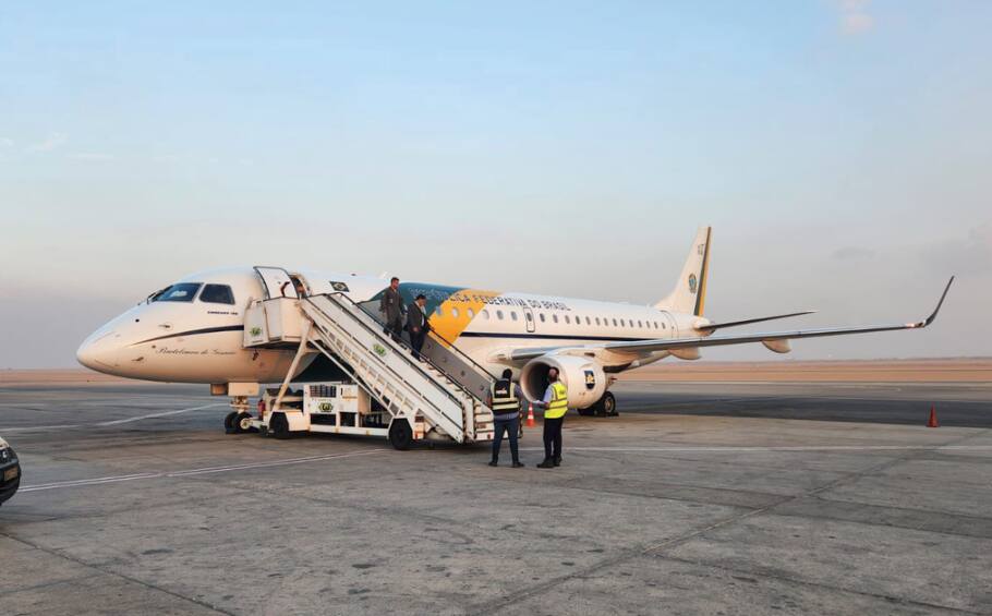 Aeronave que repatriou brasileiros