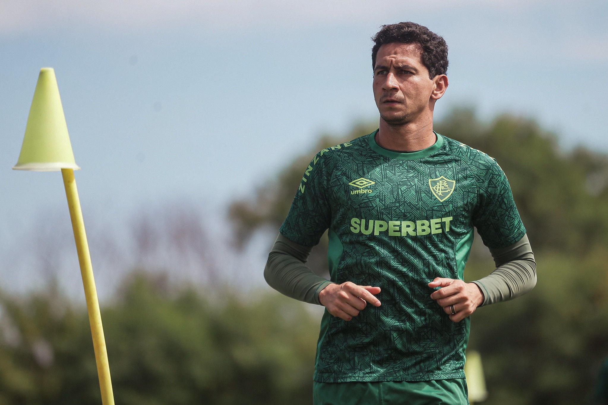 Paulistas, gaúchos e cariocas perderam suas partidas nessa quarta-feira e só têm chance de deixar o Z4 no final de semana.