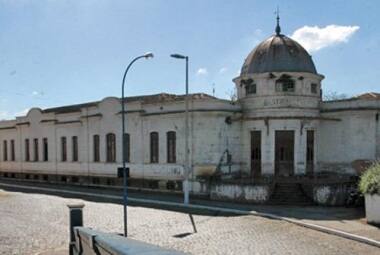 Pacata A cidade de Cambuquira fica na região Sul de Minas Gerais e tem pouco mais de 13 mil habitantes