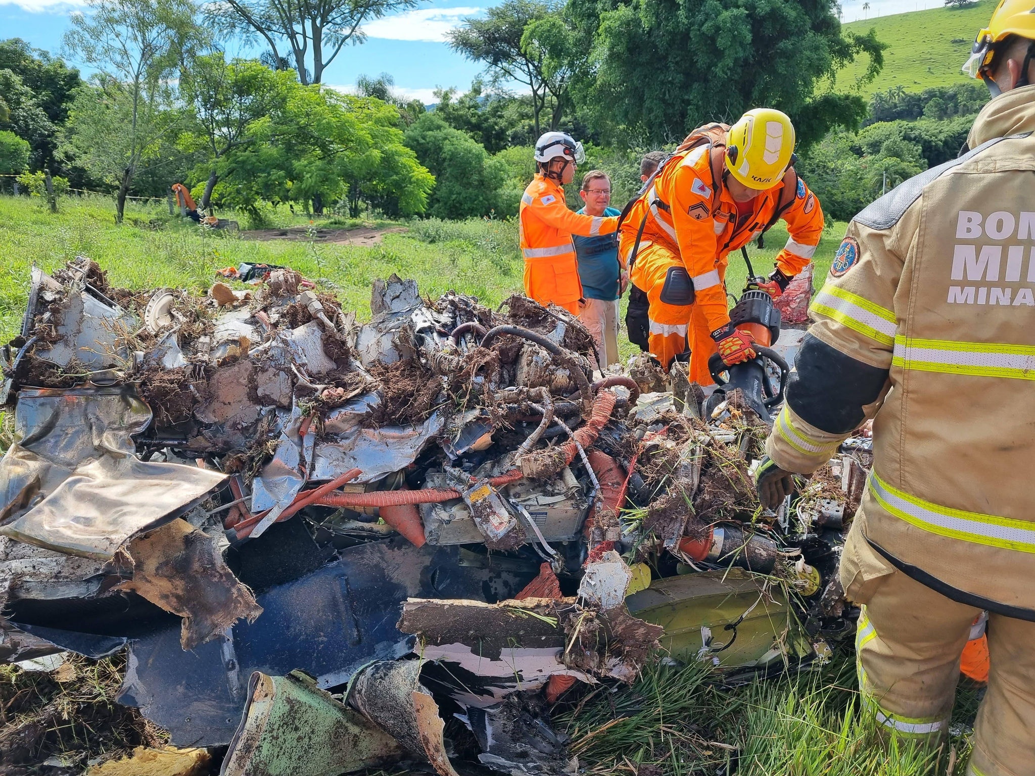 Destroços de avião em Itapeva
