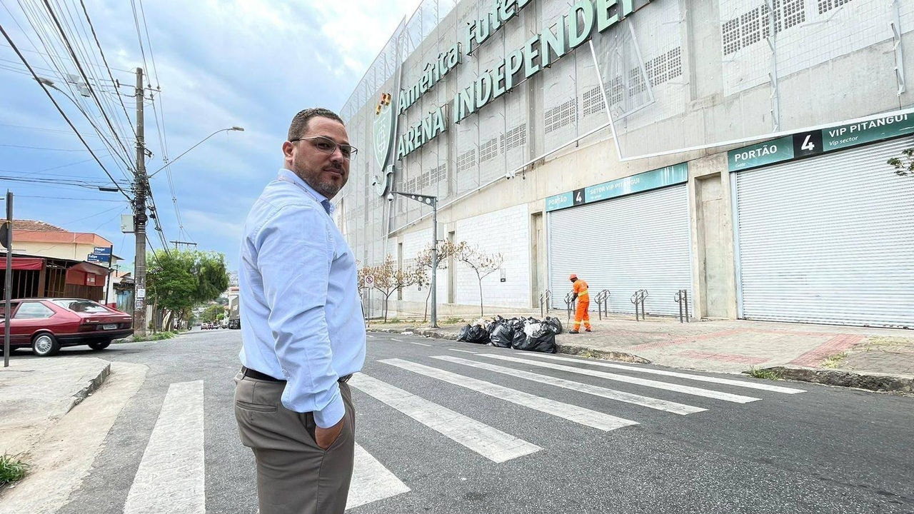 Orsine mora em frente ao Independência e reclama de sujeira e urina após partidas