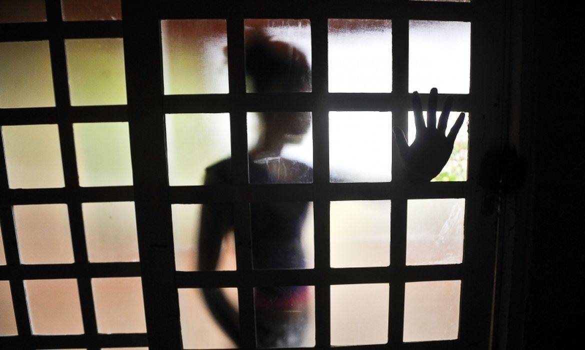 Registros de violência contra crianças e adolescentes tendem a ser maiores do que os notificados