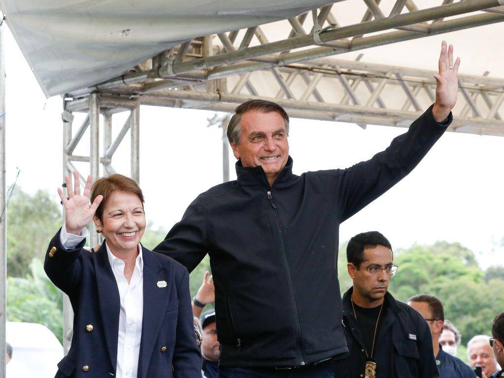 Jair Bolsonaro sugere que aliados defendem Tereza Cristina como vice, em vez de Braga Netto