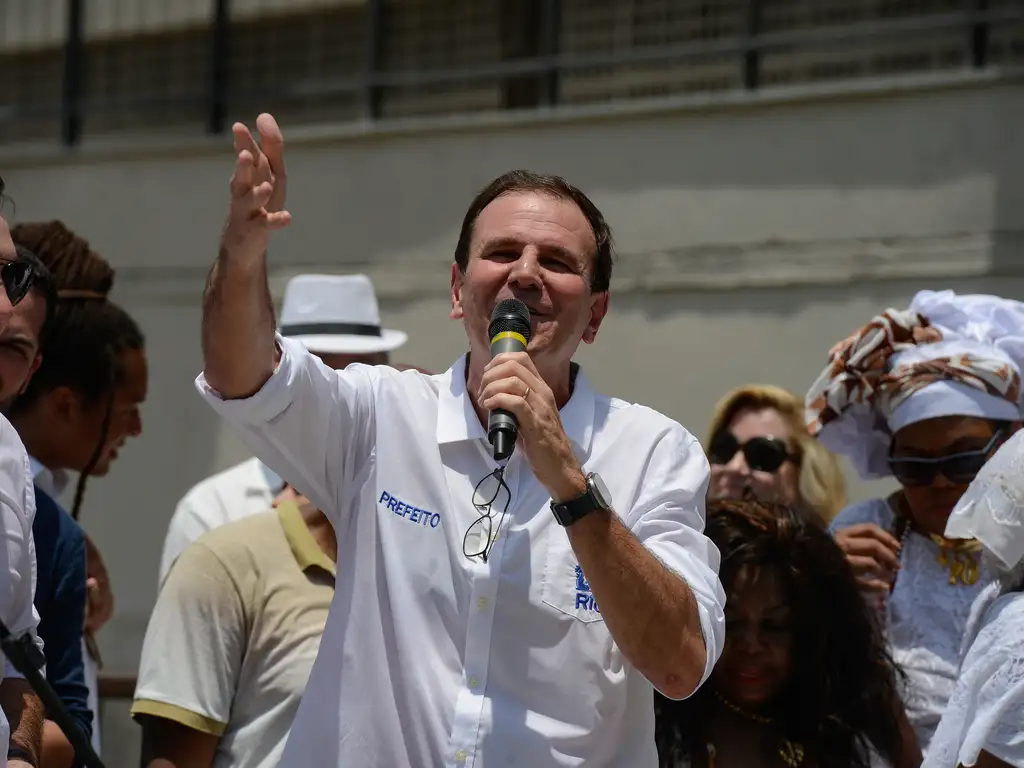 Prefeito do Rio de Janeiro, Eduardo Paes (PSD) é candidato à reeleição e lidera a disputa, segundo pesquisas de intenção de voto