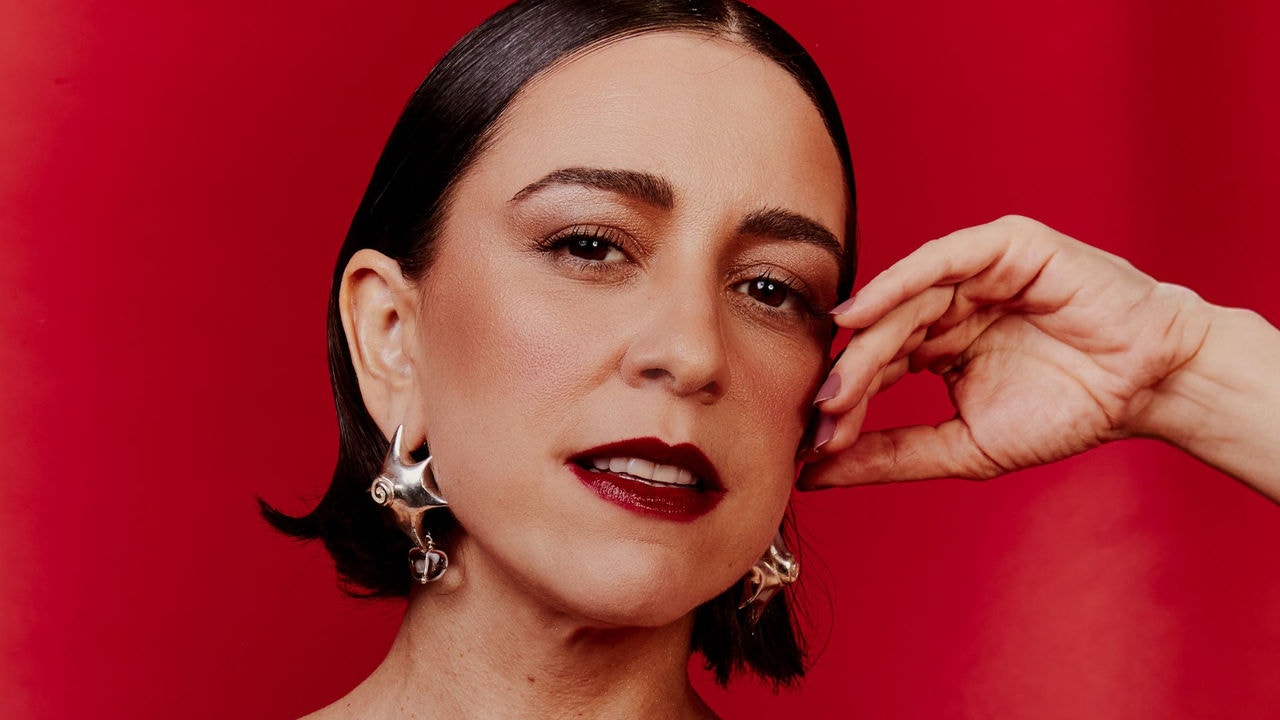 Cantora Roberta Sá se apresenta na sexta (29/8), às 21h, em uma noite especial ao lado da Orquestra Opus, no Cine Theatro Brasil