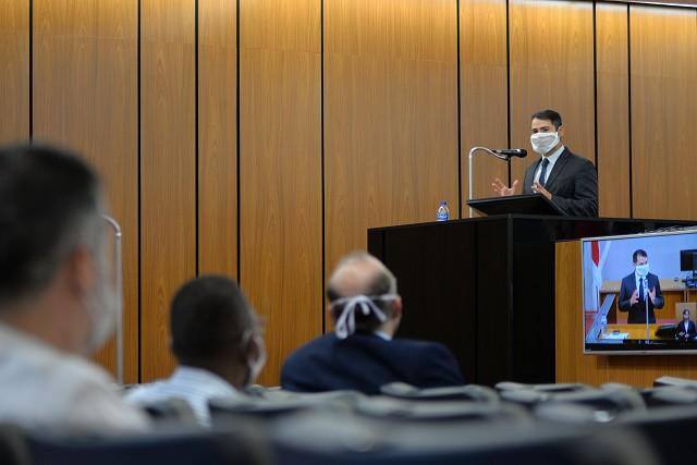 O presidente da AMMP, Eneias Xavier Gomes, assim como outros representantes dos servidores, compareceu presencialmente à ALMG para opinar sobre a proposta de reforma da Previdência