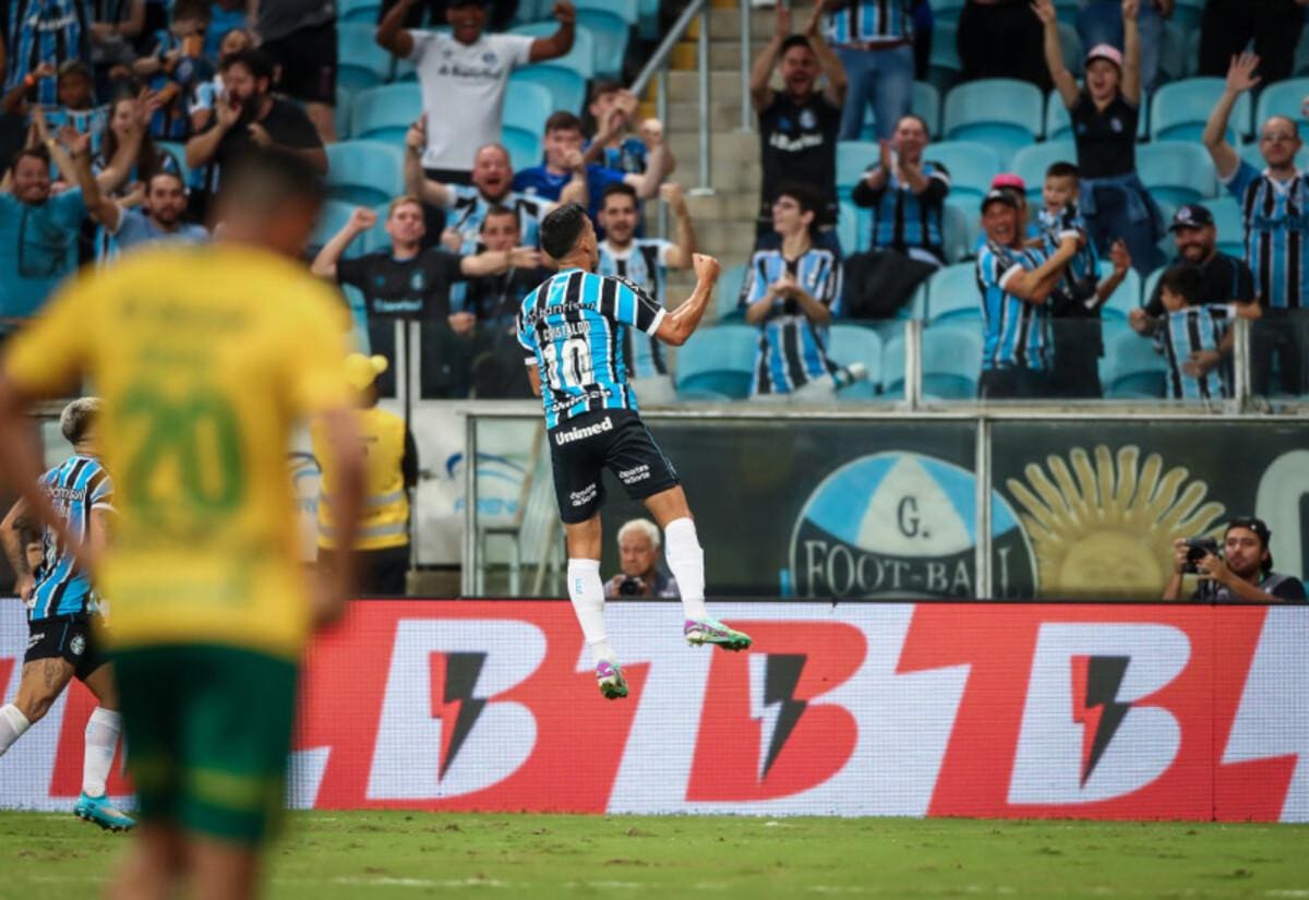 O Grêmio venceu o Cuiabá por 1 a 0 em Porto Alegre, na Arena do Grêmio, neste sábado (20)