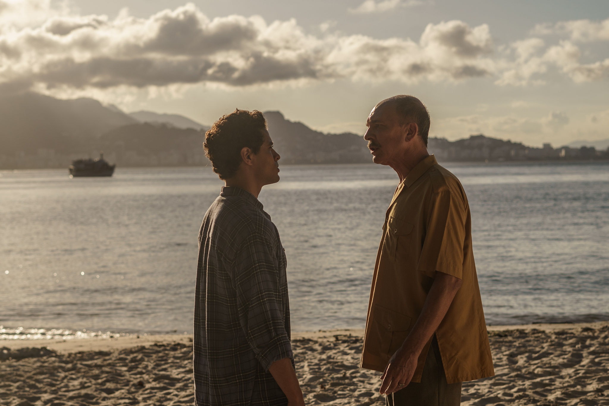 Matheus Abreu contracena com o argentino Dario Grandenetti: aluno e mestre no filme de Marcos Schechtman e Helena Varvaki