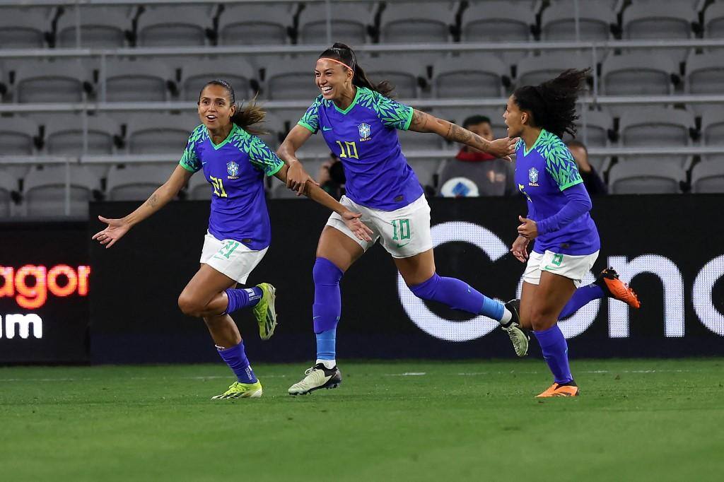 Seleção feminina derrota a Colômbia por 1 a 0 e se classifica para o mata-mata da Copa Ouro