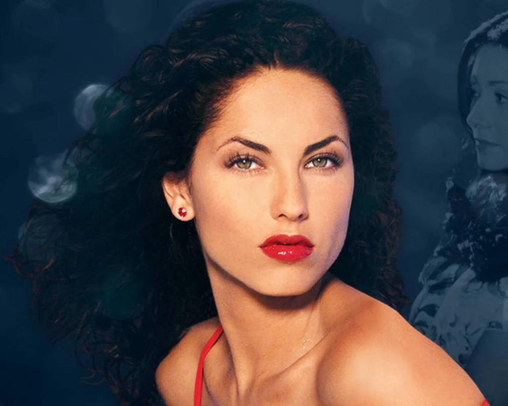 Barbara Mori como Rubi
