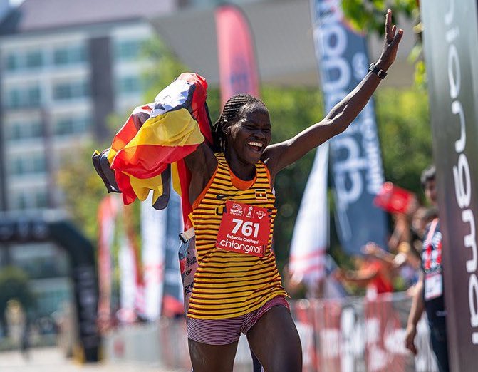 Atleta olímpica Rebecca Cheptegei morre após ser queimada por ex-namorado