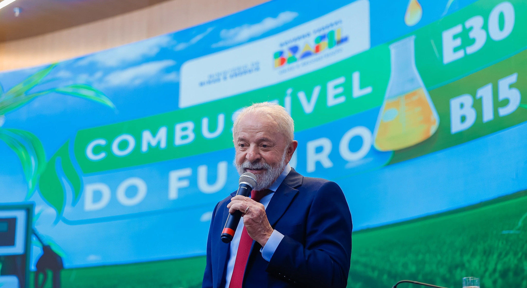 Lula decidiu que AGU vai tentar reverter, no STF, decisão do Congresso que derrubou decreto do IOF