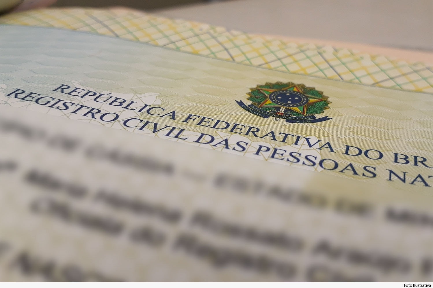Certidão de nascimento da criança terá o nome das duas mães e dos avós maternos