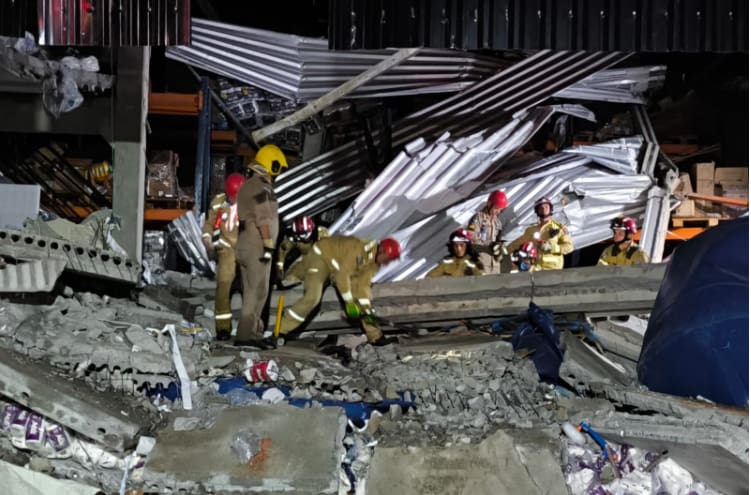 Laje de supermercado desabou horas após a inauguração; 15 pessoas ficaram presas nos escombros