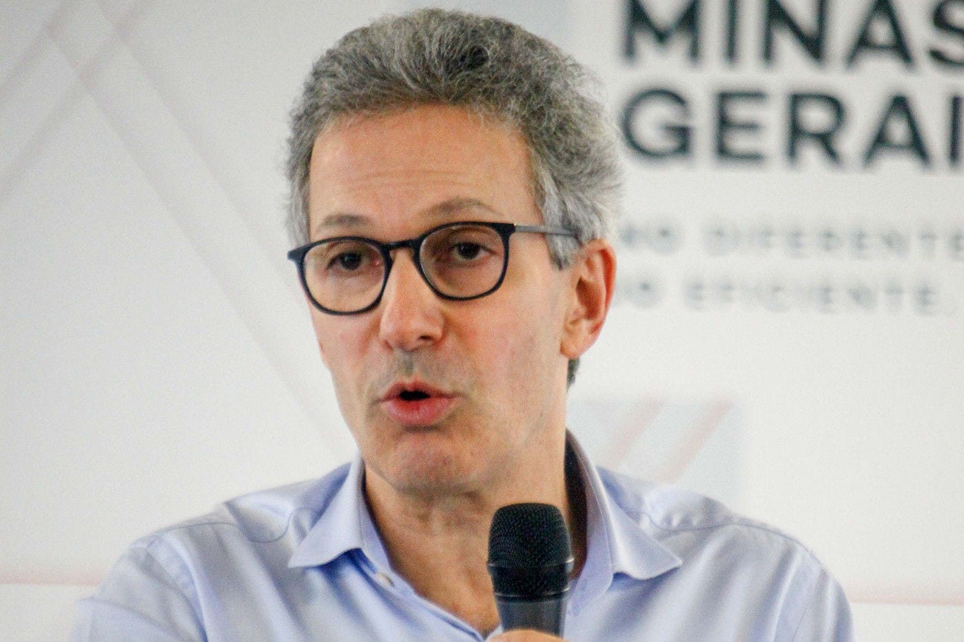 Decreto de Zema libera quase R$ 2 bi e acende debate sobre contas públicas