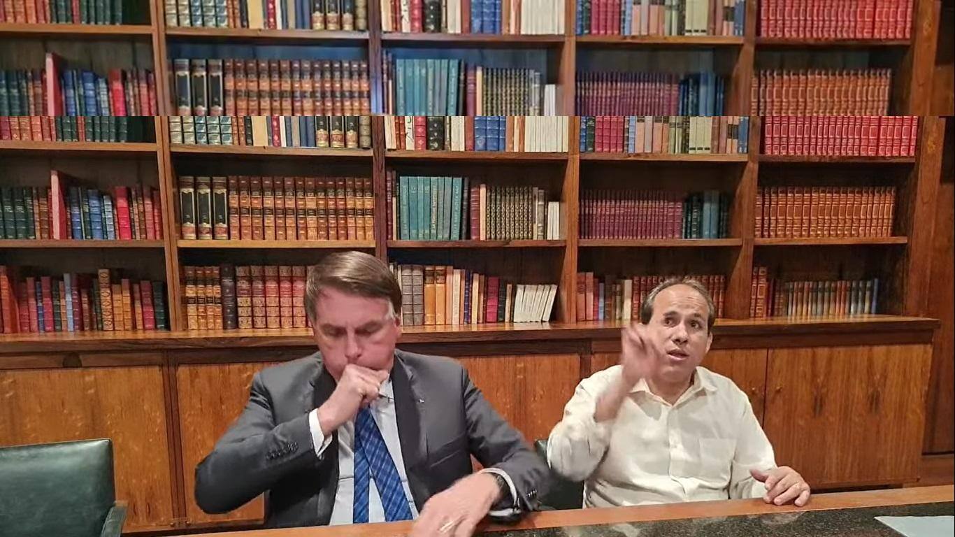 Bolsonaro2-live-14102021jpg