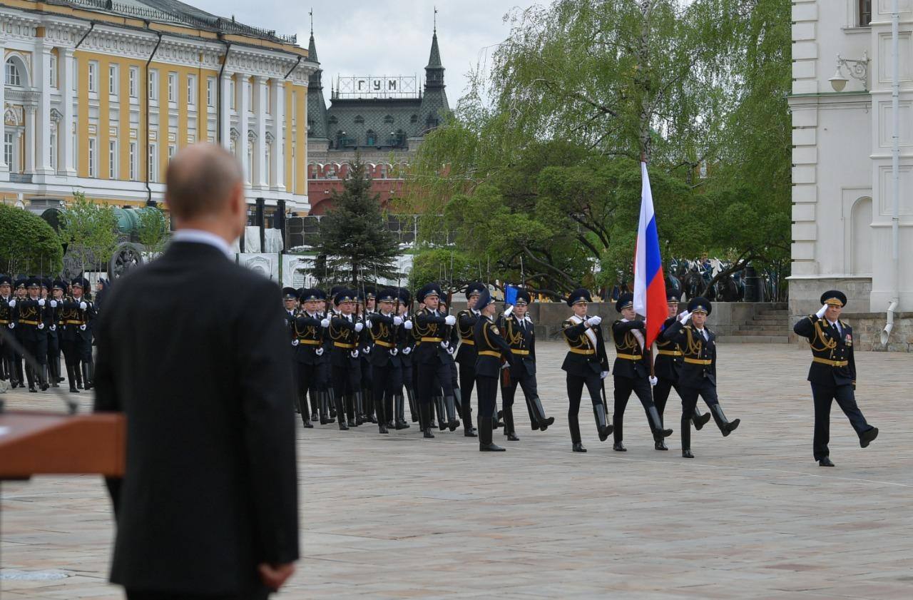 Estudantes russos fazem denúncia em meio à pandemia de coronavírus