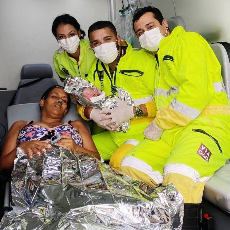 Equipe da concessionária Via 040 realizou o parto dentro da ambulância