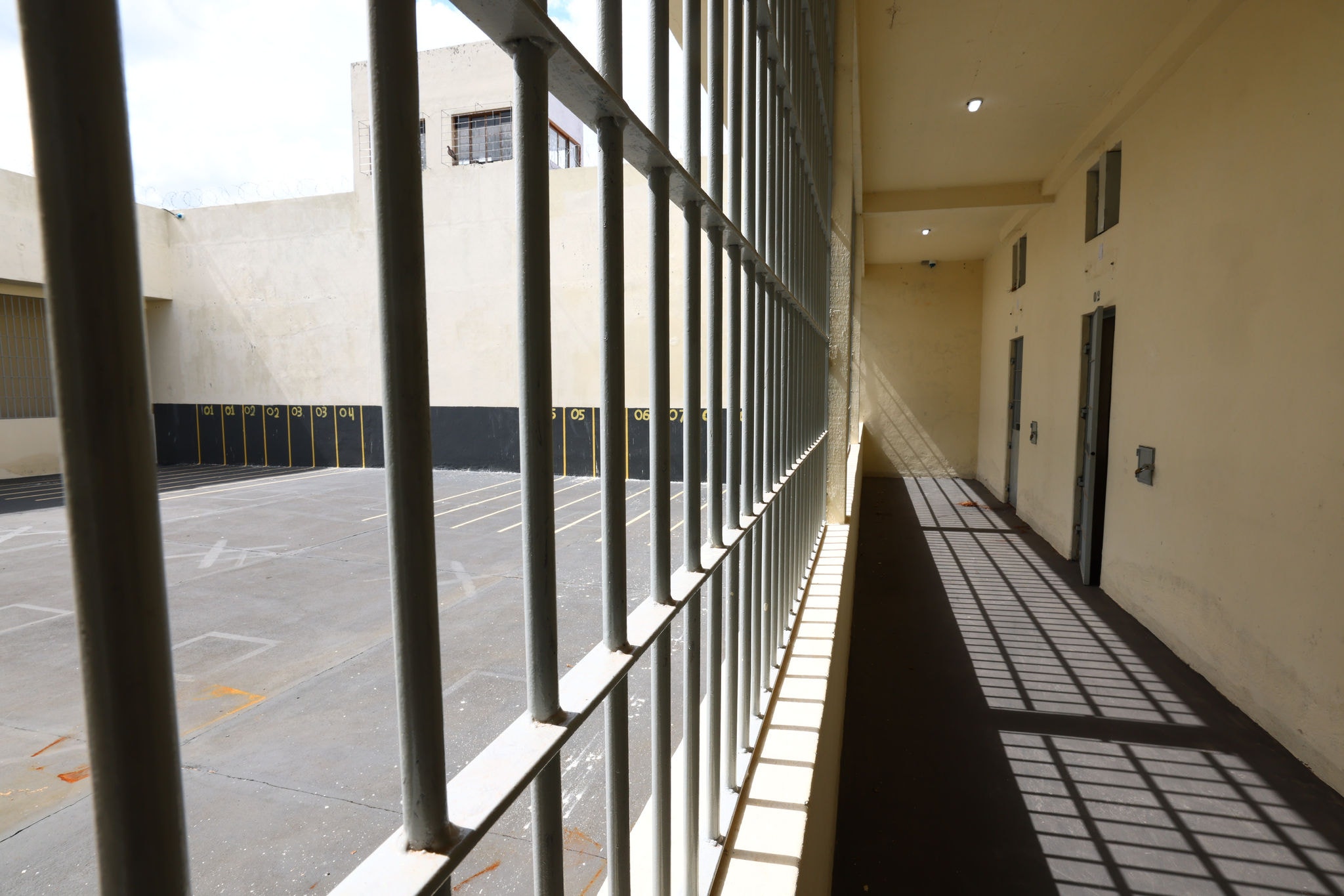 Imagem interna de uma penitenciária