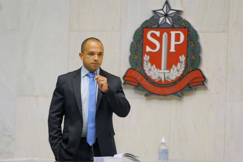 Deputado Douglas Garcia