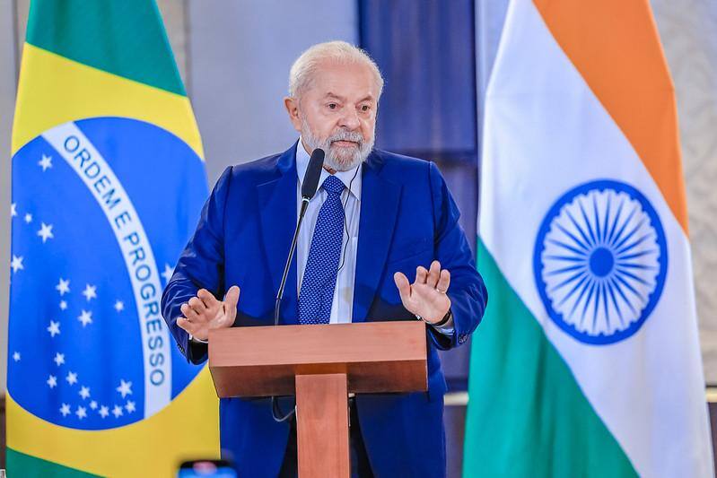 Presidente da República, Luiz Inácio Lula da Silva, durante entrevista coletiva à imprensa, em Nova Delhi, na Índia.