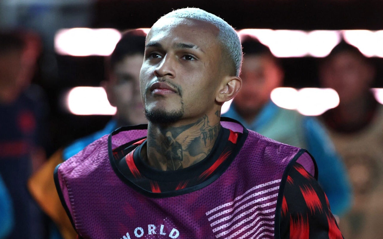 Wesley no aquecimento antes de Flamengo x Chelsea (Foto: Gilvan de Souza/Flamengo)