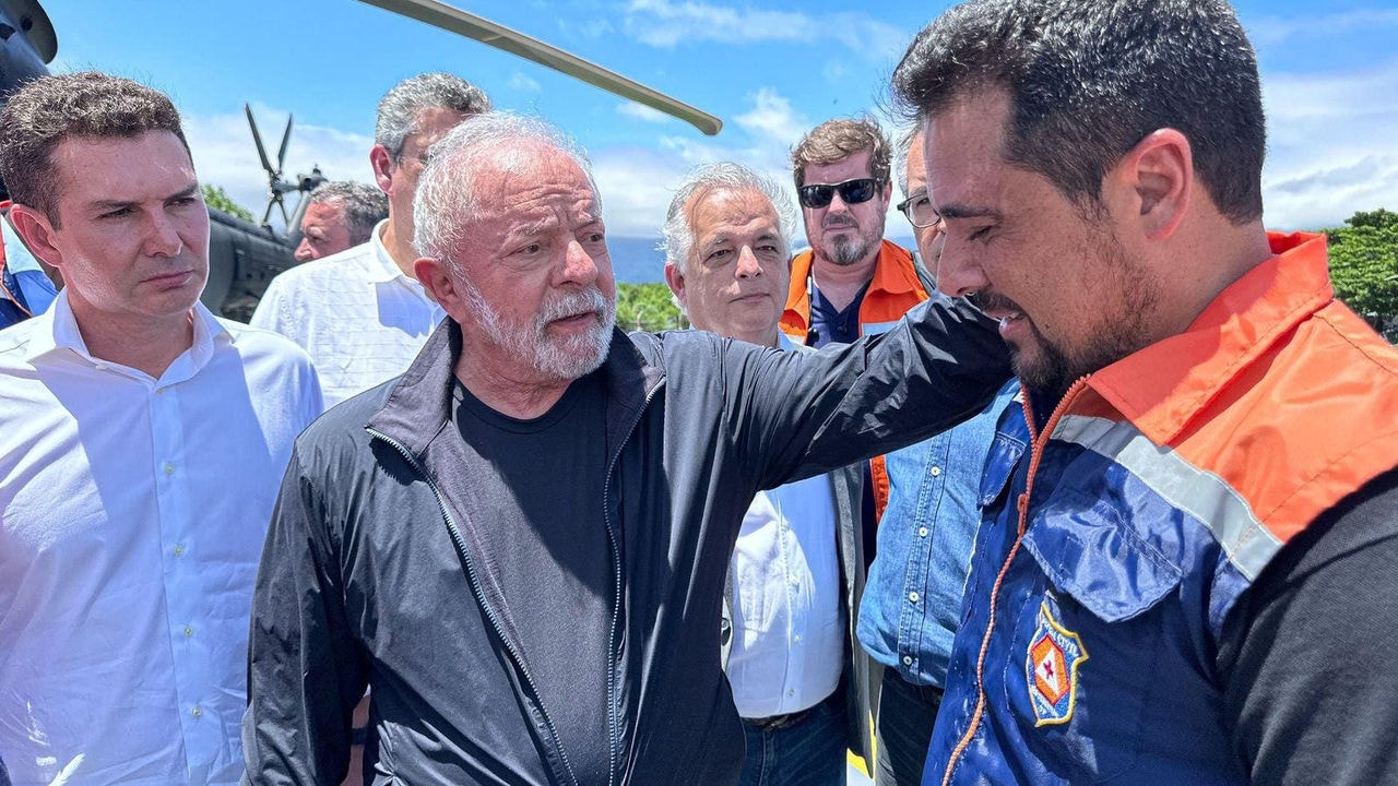 Lula e o prefeito de São Sebastião (SP), Felipe Augusto (PSDB)
