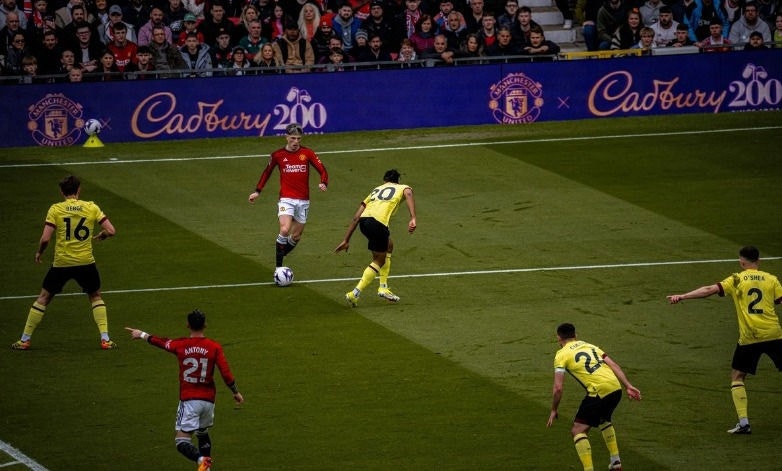 O jogo escolhido da Premier League é entre Crystal Palace e Manchester United