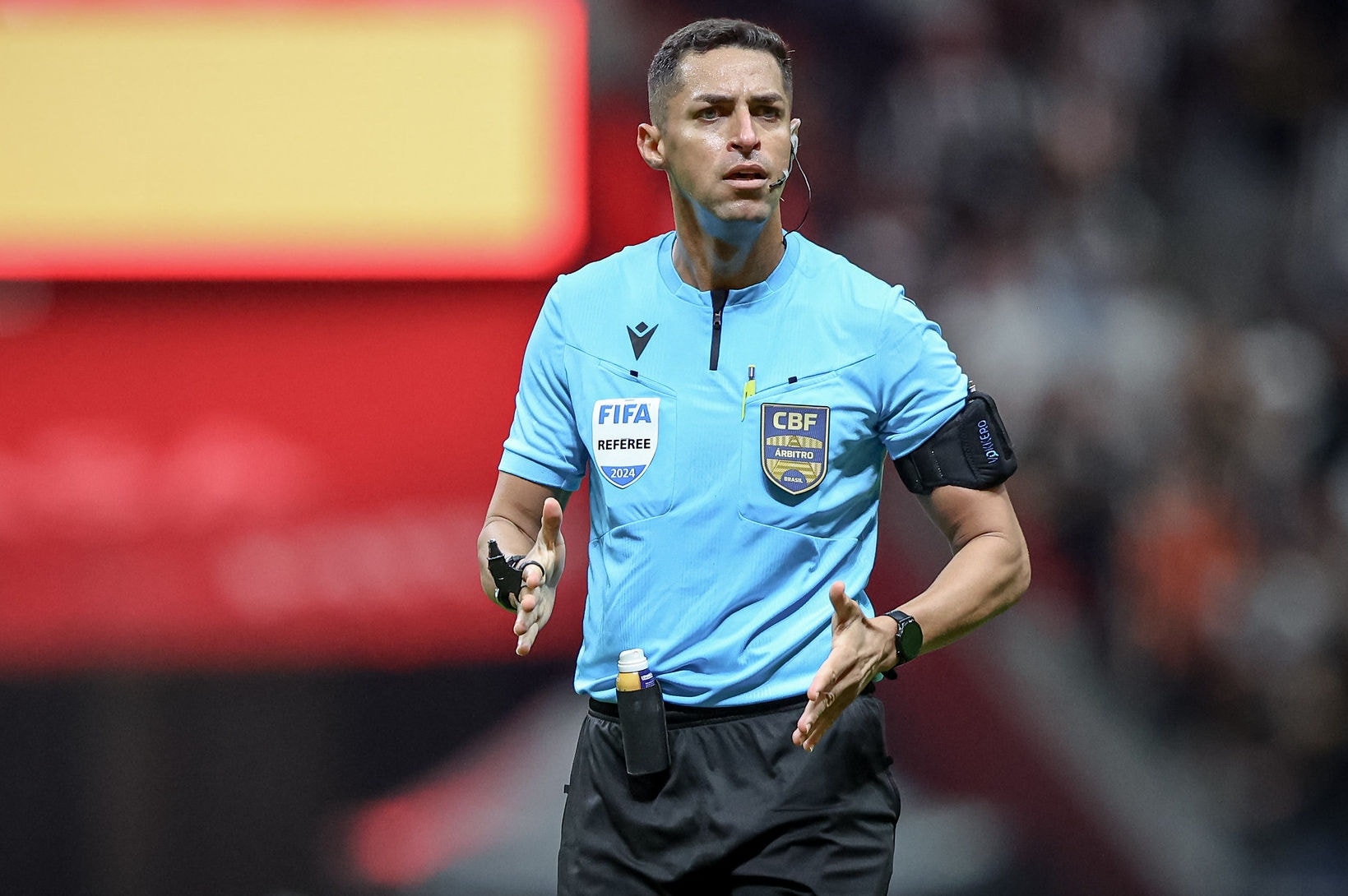 Arbitragem do duelo na Arena MRV ainda repercute 