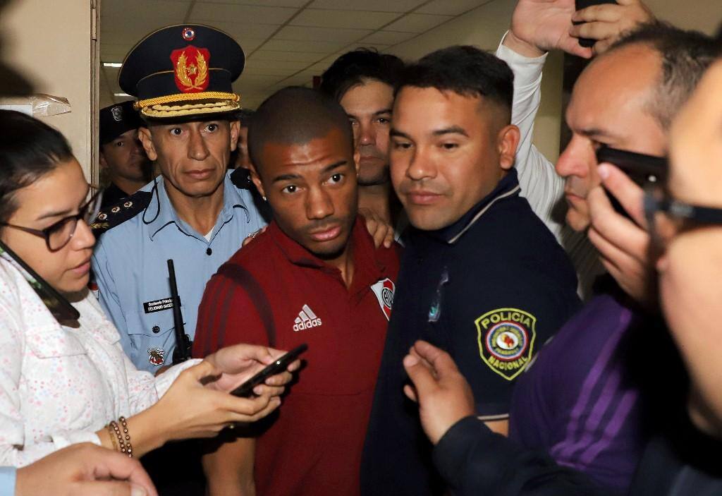 Por caso que aconteceu em 2016, jogador foi encaminhado pela Polícia para prestar depoimento