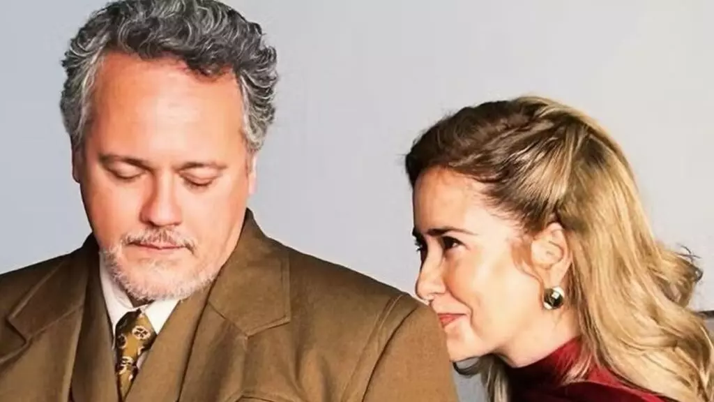 Raimundo (Danton Mello) e Lígia (Palomma Duarte) de Garota do Momento